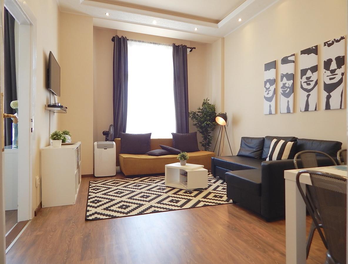 Hello Downtown Apartment - Broadway Budapest Eksteriør bilde